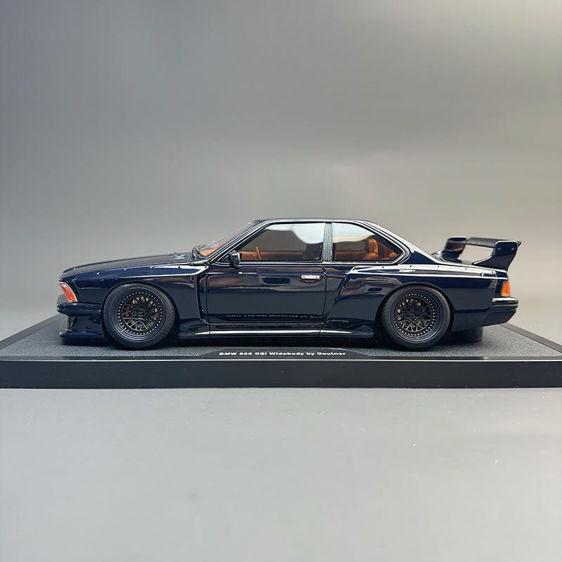 OTTO 1:18 BMW 635 CSi (E24) Dark Blue Resin Model