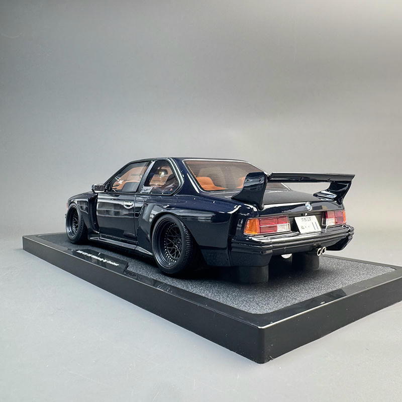 OTTO 1:18 BMW 635 CSi (E24) Dark Blue Resin Model