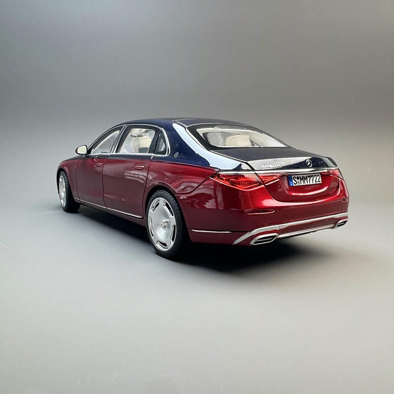 Norev Mercedes-Maybach S 680 4MATIC 2021 1:18 Diecast Model Car