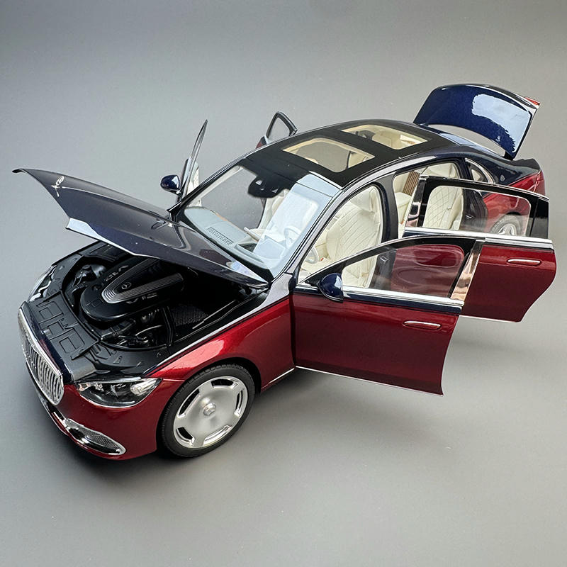 Norev Mercedes-Maybach S 680 4MATIC 2021 1:18 Diecast Model Car