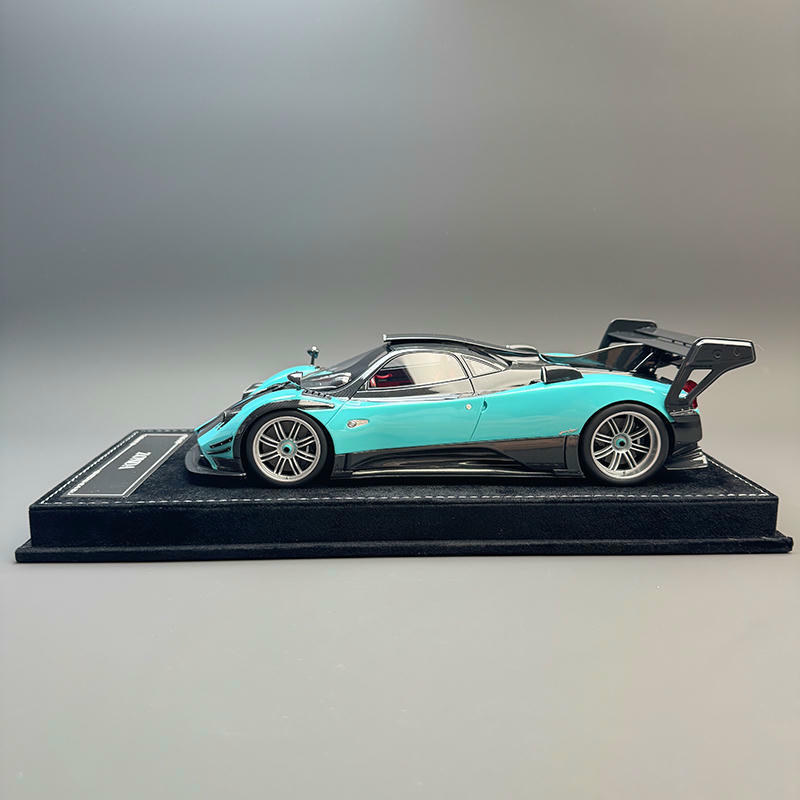HH Model Pagani Zonda 1:18 Resin Model Car – Blue & Black Carbon