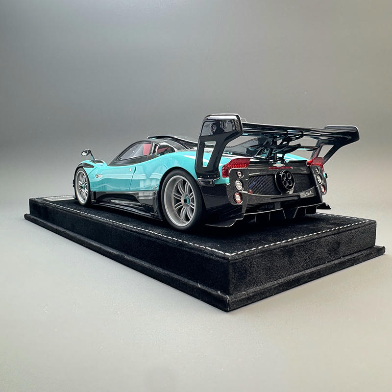 HH Model Pagani Zonda 1:18 Resin Model Car – Blue & Black Carbon