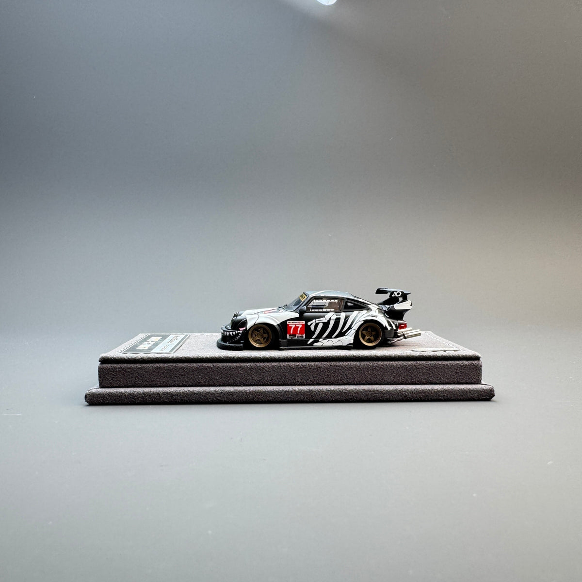 Mechspeed 1:64 Porsche 911 (930) RWB GT Resin Model – Skeleton Dragon Edition