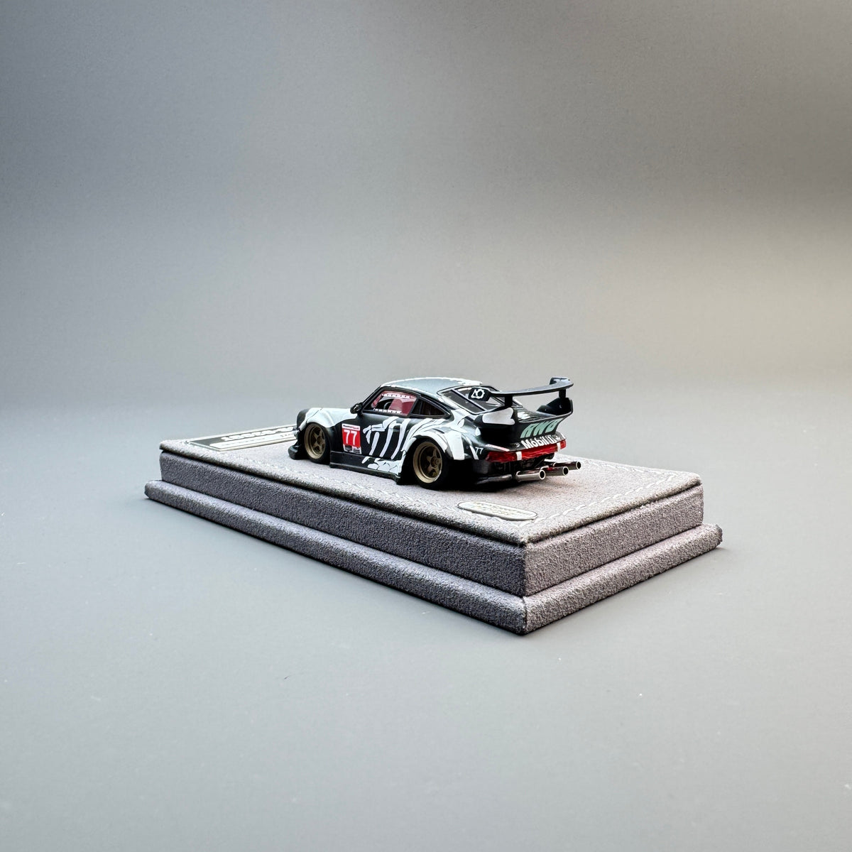 Mechspeed 1:64 Porsche 911 (930) RWB GT Resin Model – Skeleton Dragon Edition