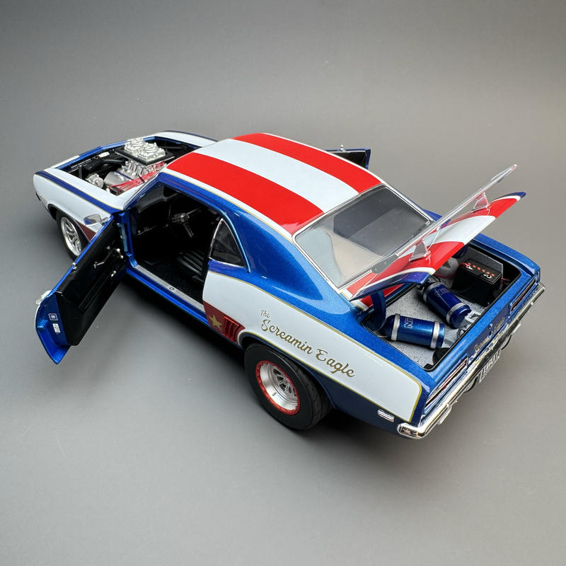 ACME Chevrolet Camaro ZL-1 Drag Outlaws 1969 1:18 Diecast Model Car