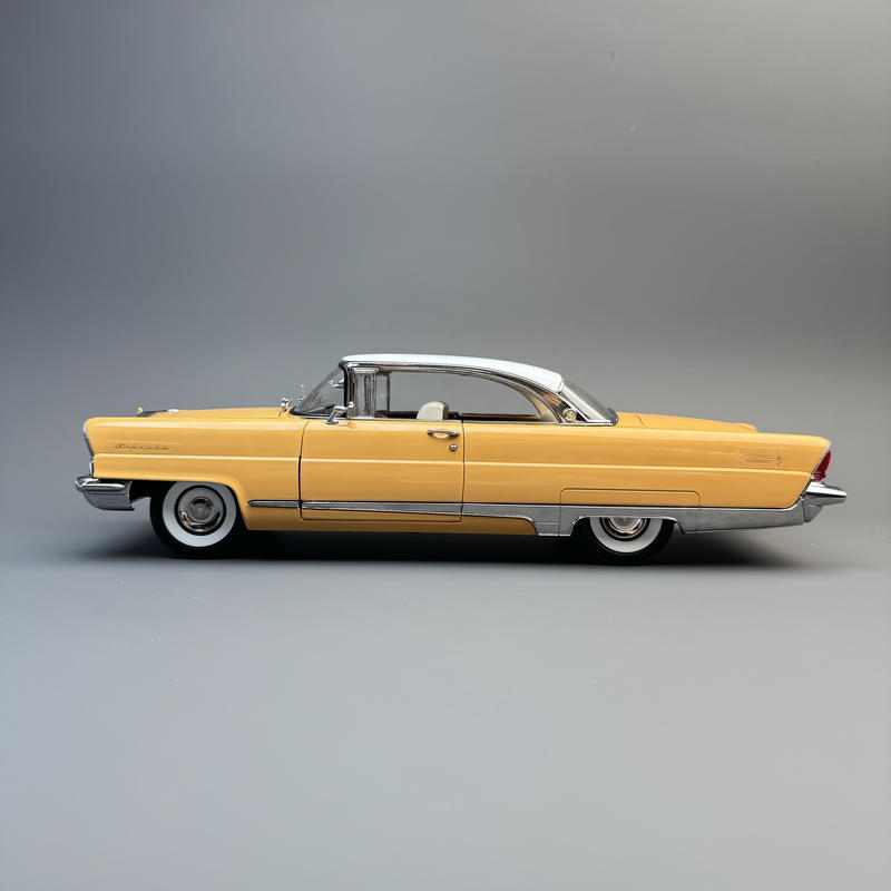 Sun Star Lincoln Premiere 1956 1:18 Diecast Model Car – Desert Buff