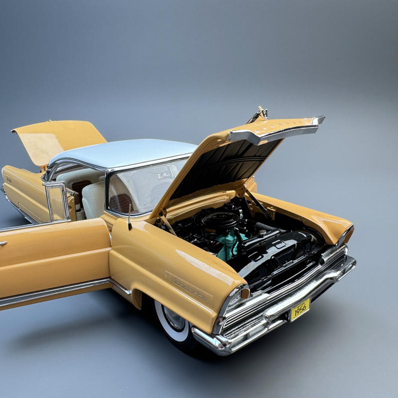 Sun Star Lincoln Premiere 1956 1:18 Diecast Model Car – Desert Buff