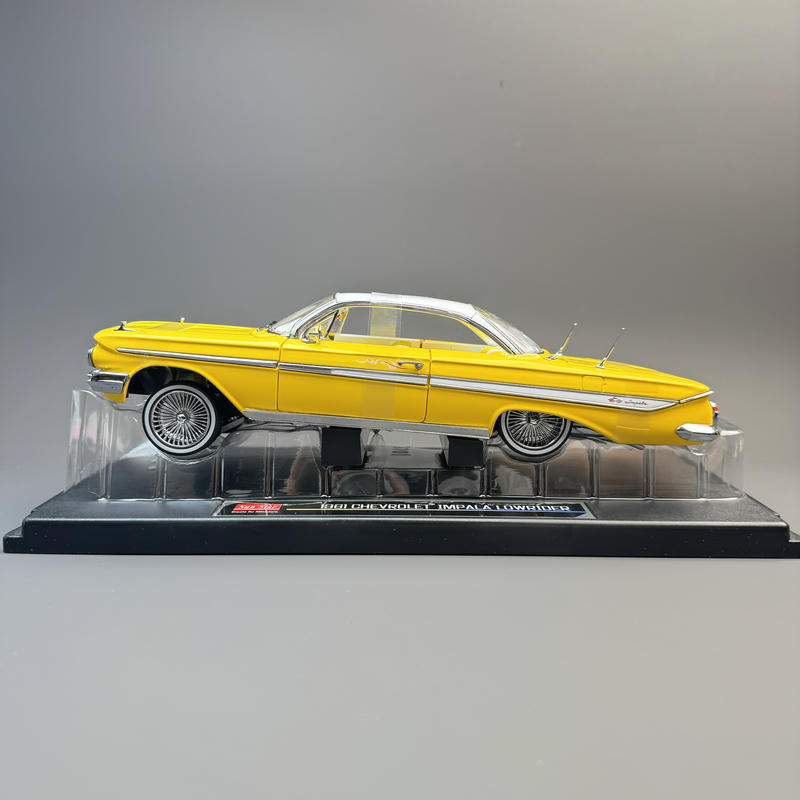 SunStar 1:18 1961 Chevrolet Impala Lowrider Alloy Diecast Model – Adjustable Suspension Edition
