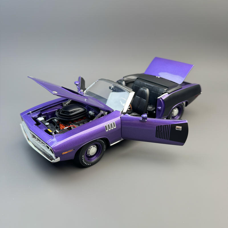 ACME 1971 Plymouth HEMI 'Cuda Convertible 1:18 Diecast Model Car – Purple