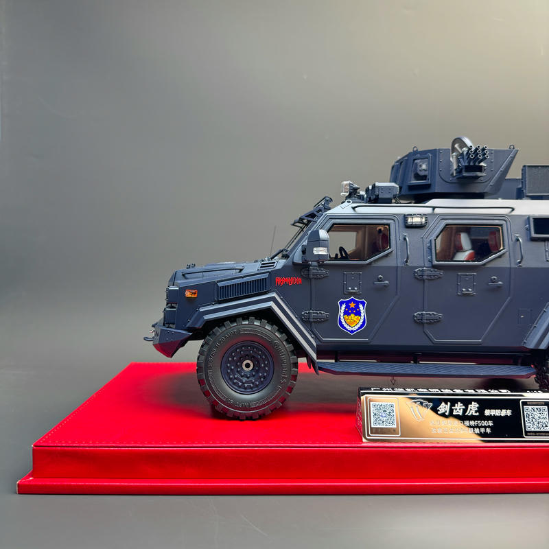OEM Sabertooth Armored Riot Vehicle 1:18 Resin Model