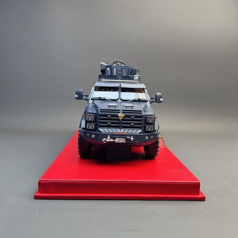 OEM Sabertooth Armored Riot Vehicle 1:18 Resin Model