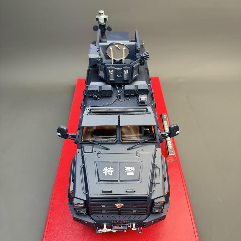 OEM Sabertooth Armored Riot Vehicle 1:18 Resin Model