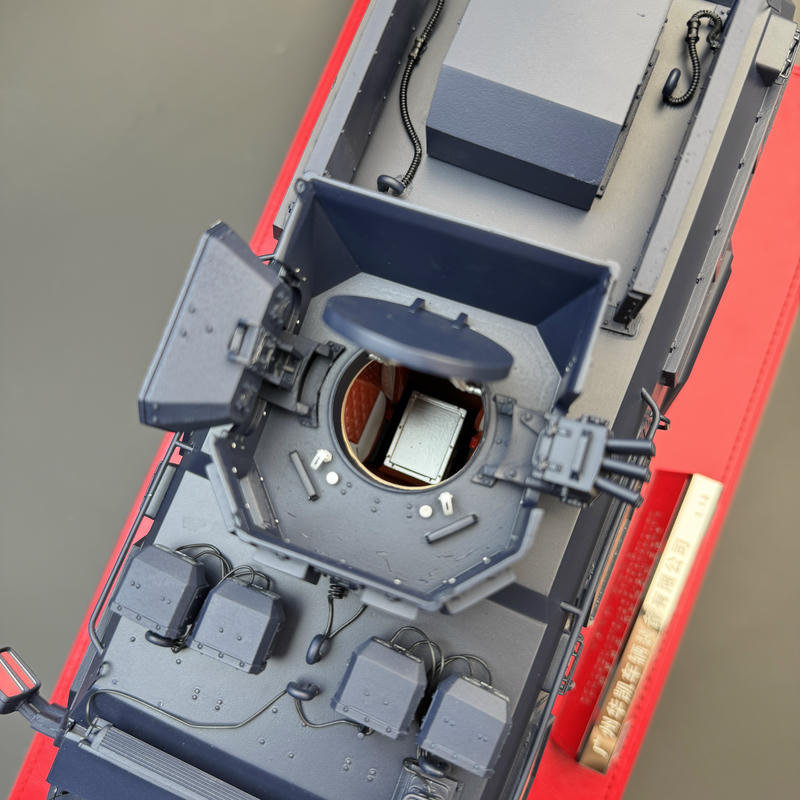 OEM Sabertooth Armored Riot Vehicle 1:18 Resin Model