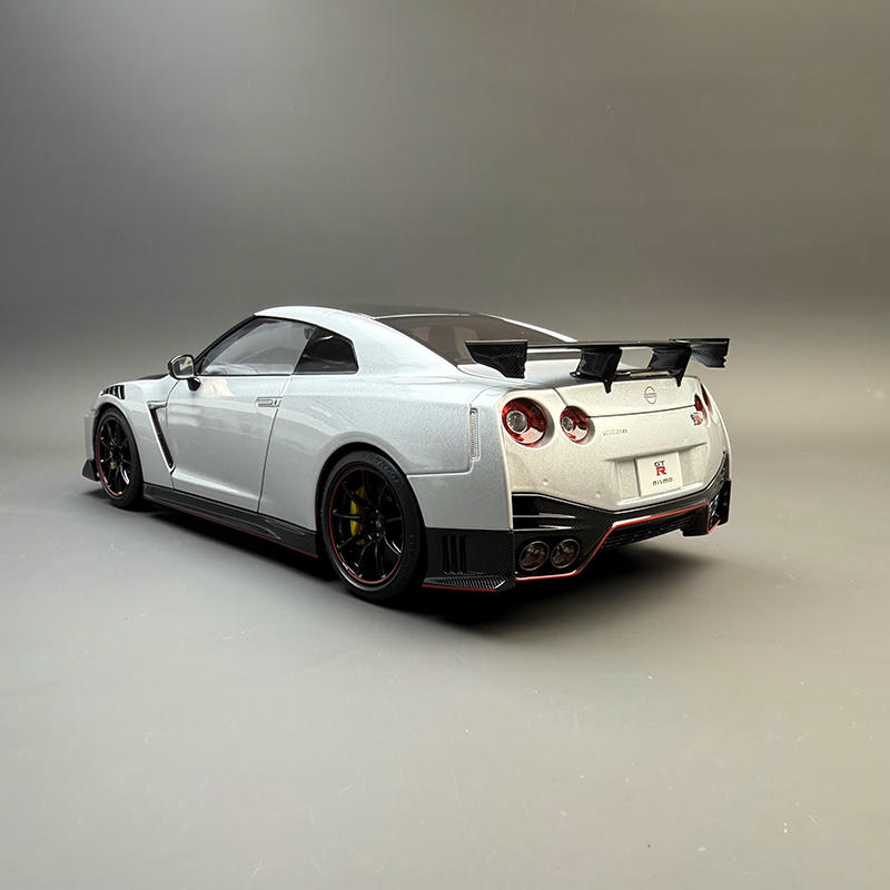 MH Nissan GT-R Nismo R35 Special Edition 1:18 Alloy Diecast Model Car