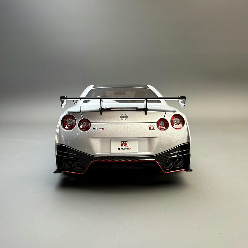 MH Nissan GT-R Nismo R35 Special Edition 1:18 Alloy Diecast Model Car