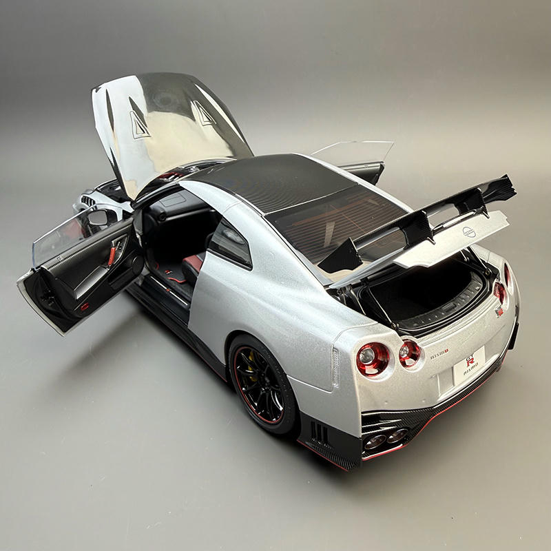 MH Nissan GT-R Nismo R35 Special Edition 1:18 Alloy Diecast Model Car
