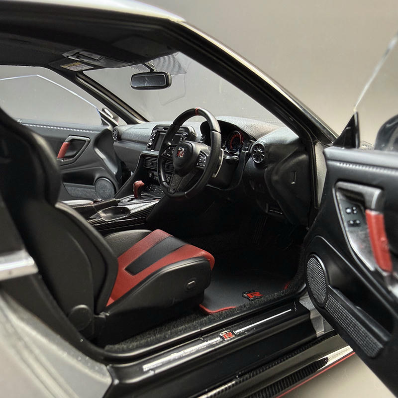 MH Nissan GT-R Nismo R35 Special Edition 1:18 Alloy Diecast Model Car