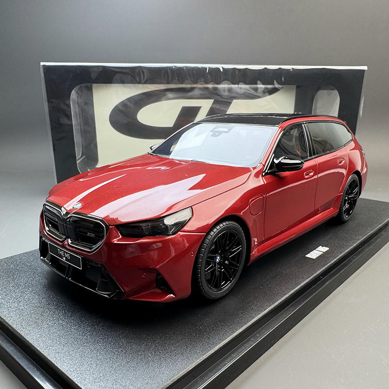 GT Spirit 1:18 BMW M5 Touring Resin Model — GT964