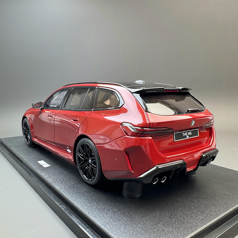 GT Spirit 1:18 BMW M5 Touring Resin Model — GT964