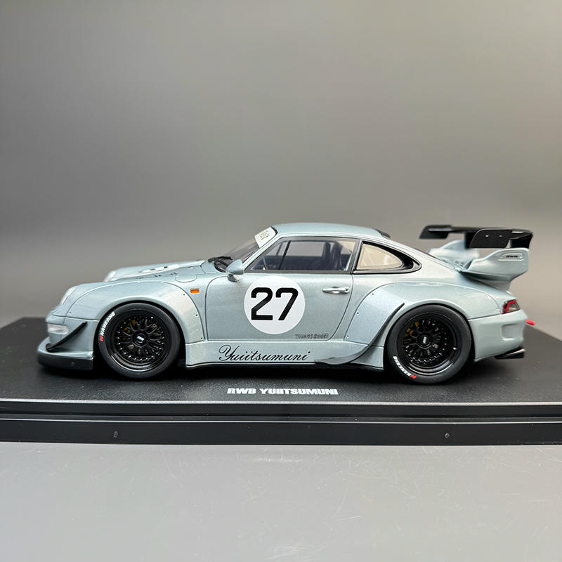 GT Spirit 1:18 Porsche 993 RWB “YUIITSUMUNI” Resin Model — GT522