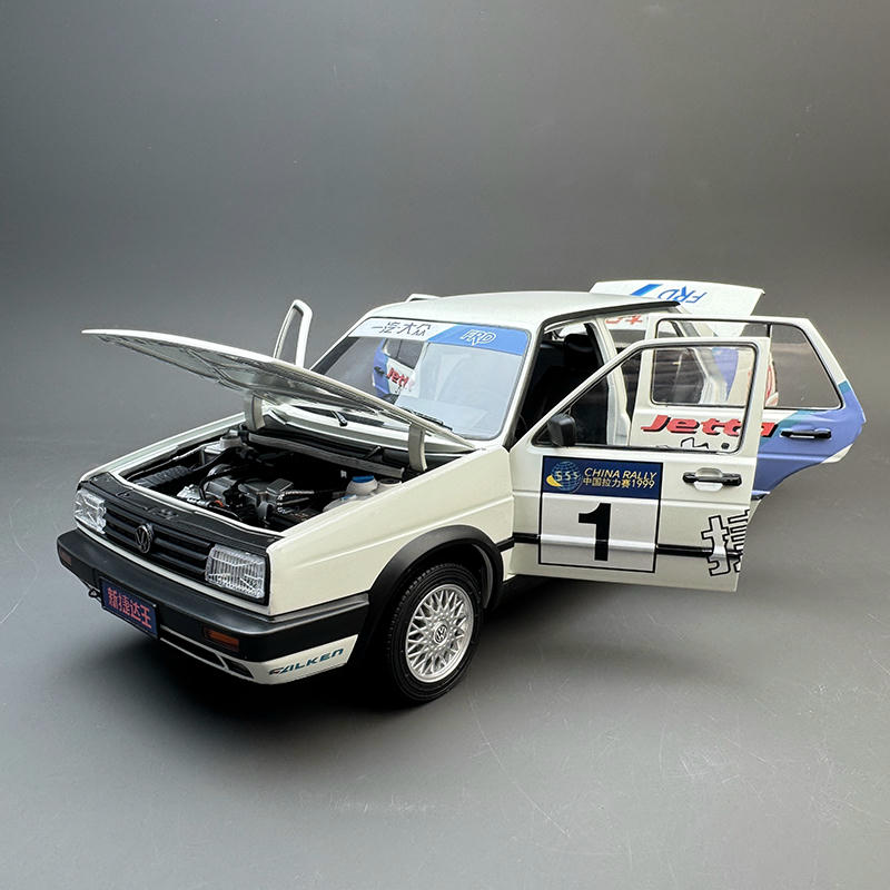 Original Factory 1:18 Volkswagen Jetta MK2 Square Headlight Diecast Model