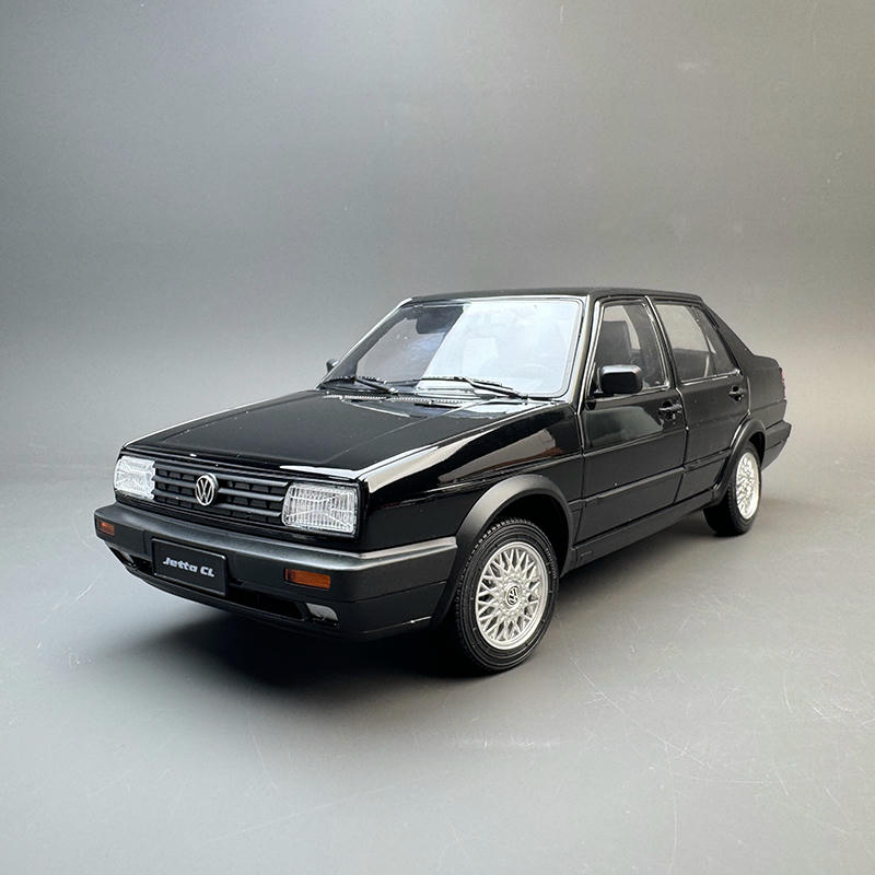 Original Factory 1:18 Volkswagen Jetta MK2 Square Headlight Diecast Model