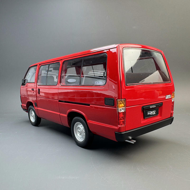 Original Factory 1:18 Toyota HiAce YH50 Diecast Van Model – YX car