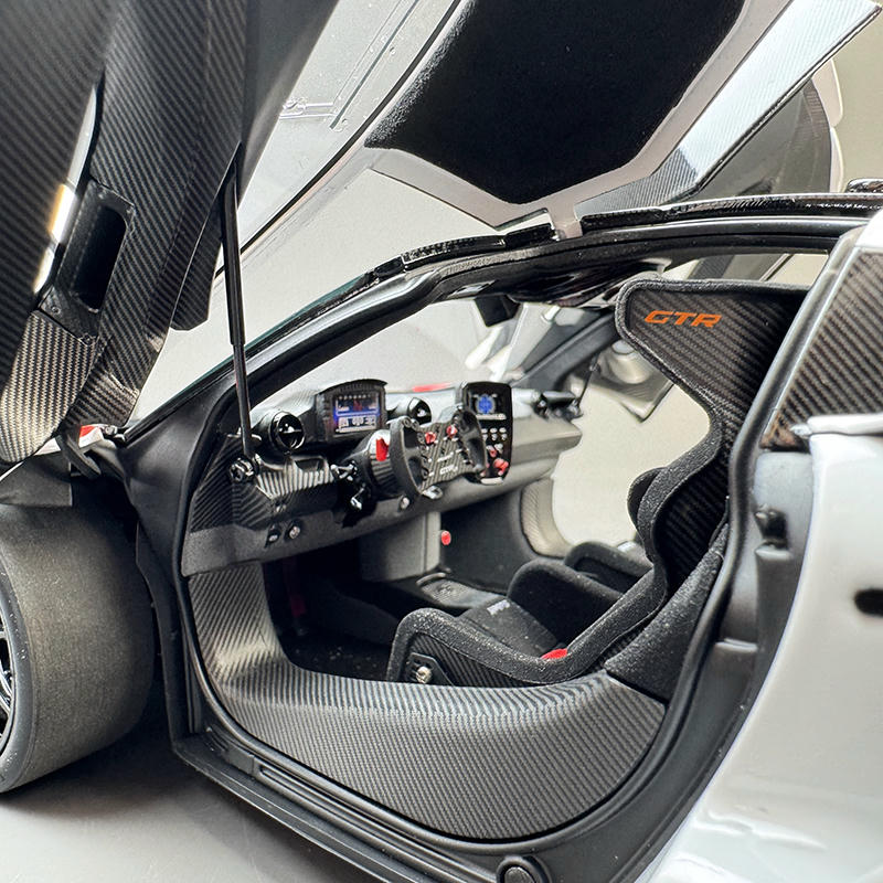 LCD 1:18 McLaren Senna GTR Alloy Diecast Model