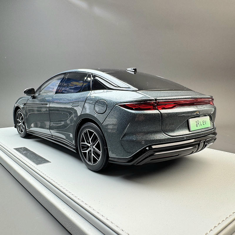 1:18 BYD Han L EV Diecast Model Car – Dark Green