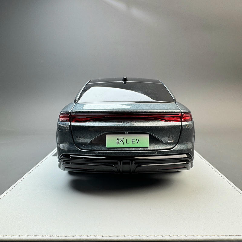 1:18 BYD Han L EV Diecast Model Car – Dark Green