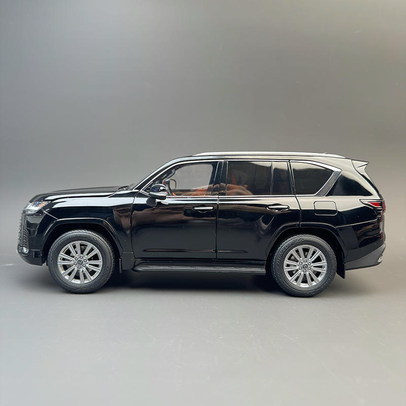 LCD Model 1:18 Lexus LX600 Diecast Car