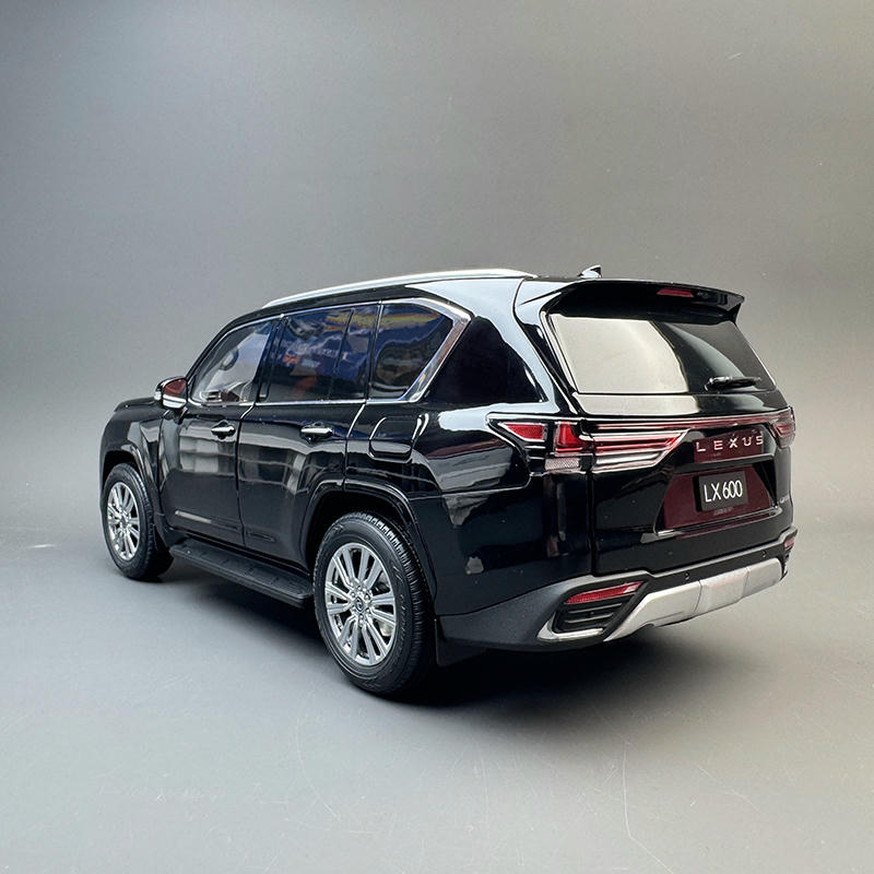 LCD Model 1:18 Lexus LX600 Diecast Car