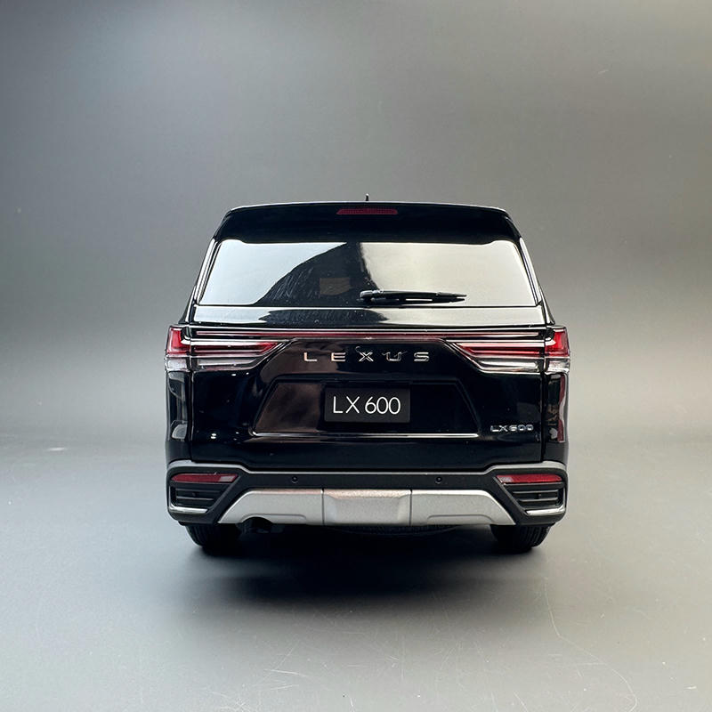 LCD Model 1:18 Lexus LX600 Diecast Car