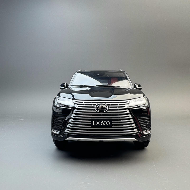 LCD Model 1:18 Lexus LX600 Diecast Car