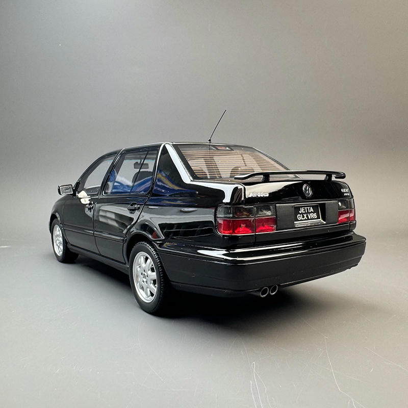 OTTO 1:18 Volkswagen Jetta GLX VR6 Resin Model