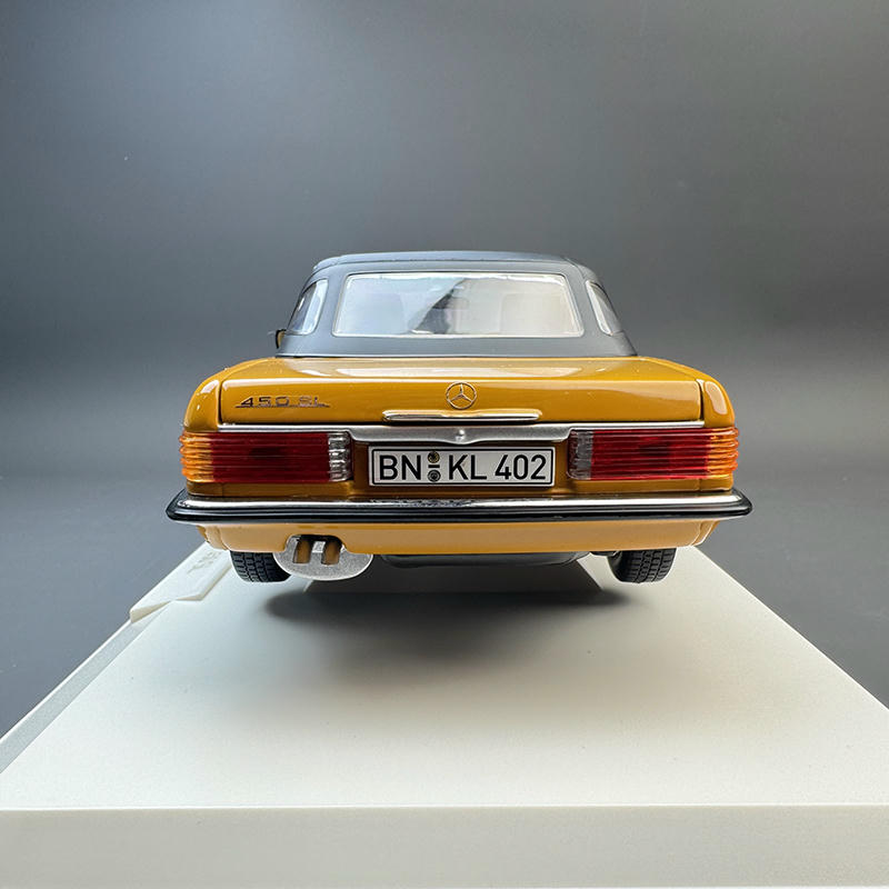 Norev 1:18 Mercedes-Benz 450SL Diecast Model – Yellow