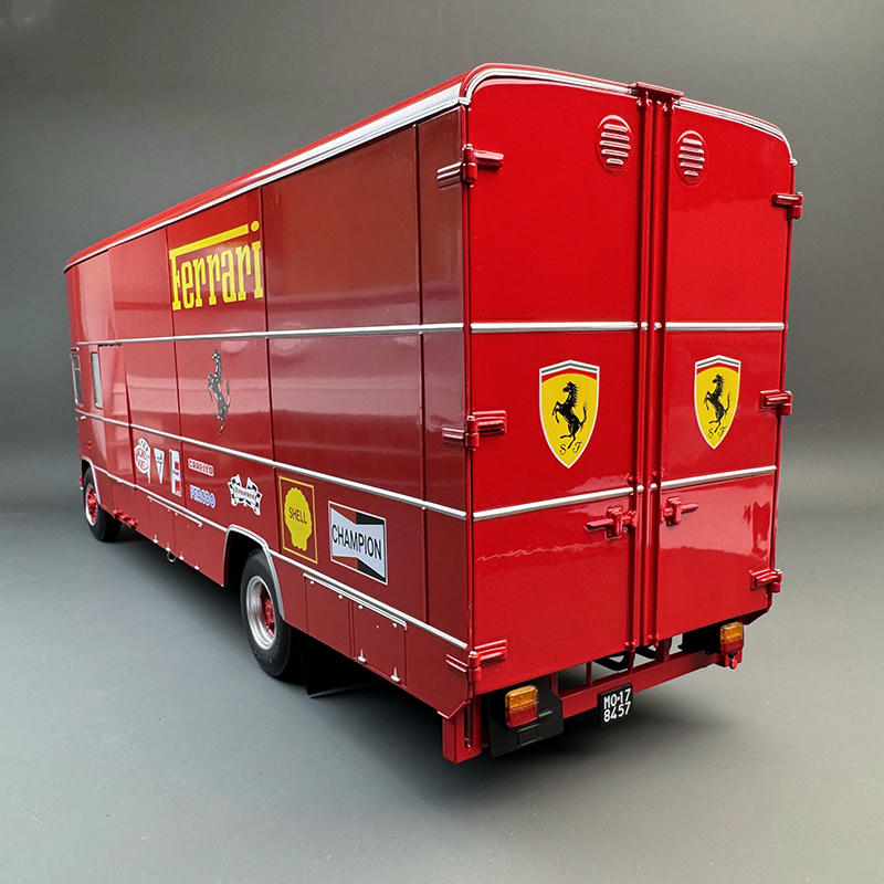 CMR 1:18 OM Fiat 150 Rolfo Ferrari Race Car Transporter