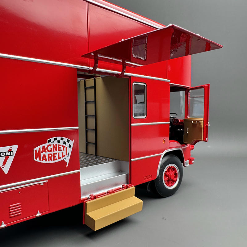CMR 1:18 OM Fiat 150 Rolfo Ferrari Race Car Transporter