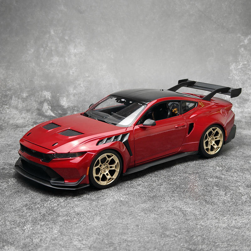 Maisto 1:18 Ford Mustang GTD Diecast Car