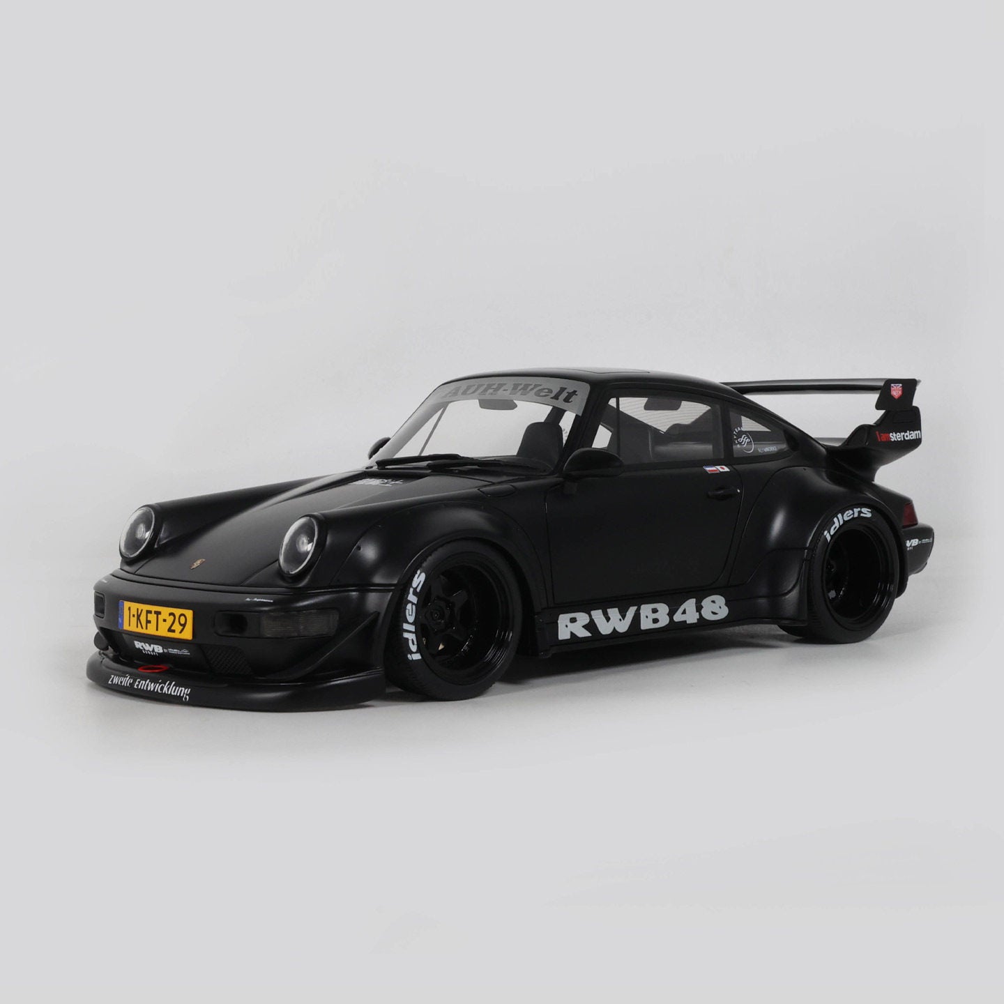 GT Spirit 1:18 Porsche 911 RWB 2013 Resin Model GT593