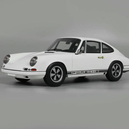 GT Spirit 1:18 Porsche 911 R 1967 Resin Model – Classic Lightweight Racing