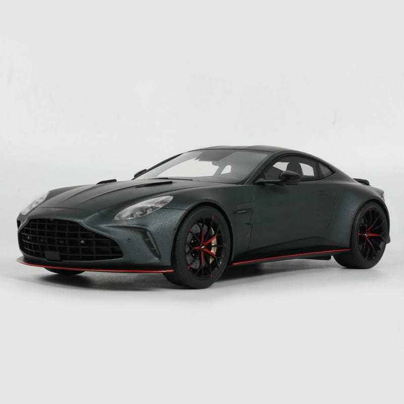 GT Spirit 1:18 Aston Martin Vantage S 2026 Resin Model-GT1017