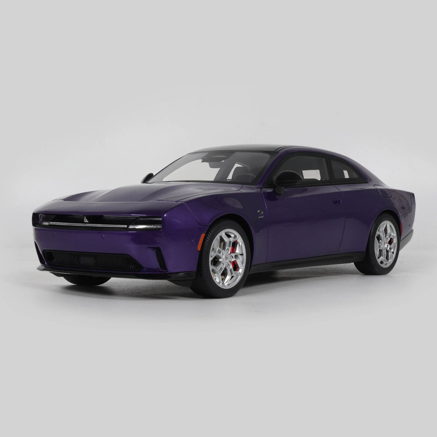 GT Spirit 1:18 Dodge Charger Daytona R/T Resin Model GT1018