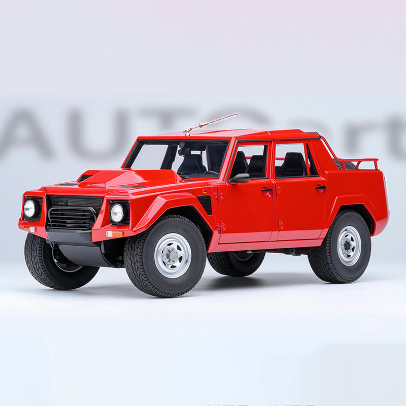 AUTOart 1:18 Lamborghini LM002 Diecast Model
