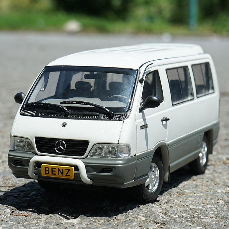 Original 1:24 Mercedes-Benz MB100 Business Van Alloy Model
