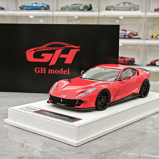GH 1:18 Ferrari 812 Superfast Limited Edition Resin Model Car