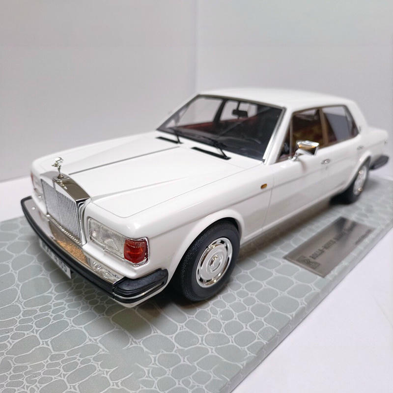 AMC 1:18 Rolls-Royce Silver Spirit Resin Model