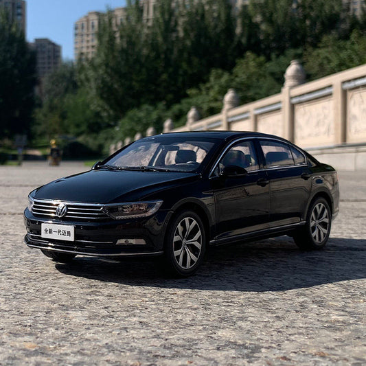 Original 1:18 Volkswagen Magotan B8 (Passat B8) Alloy Diecast Model