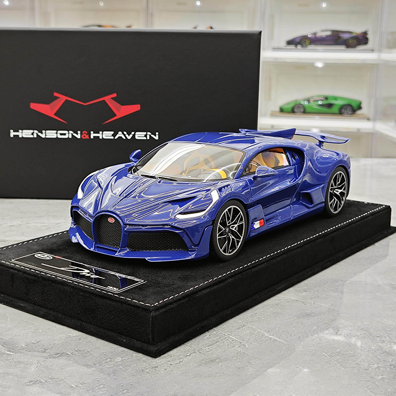 HH Model 1:18 Bugatti Divo Limited Edition Resin Model