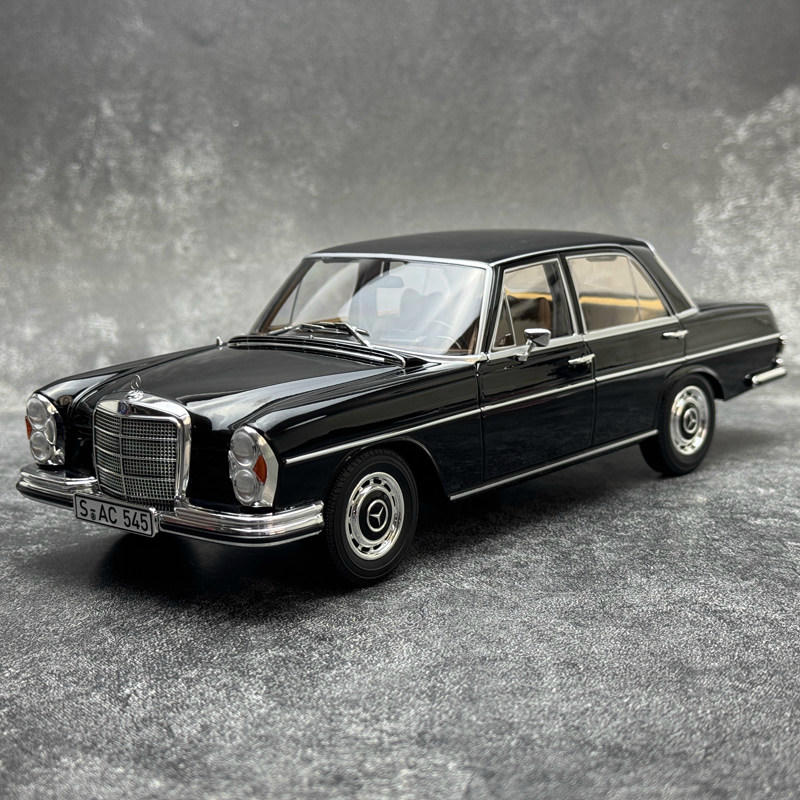 Norev 1:18 Mercedes-Benz 280 SE 1968 (W108) Diecast Model – 183762